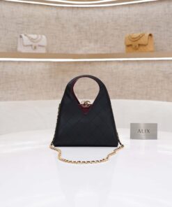CHANEL CHIC LADY SHOPPING BAG - SMALL - BLACK - GOLD