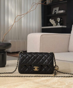 CHANEL FLAP BAG WITH CHAIN – SMALL – BLACK – LAMBSKIN – GOLD CHAMPAGNE